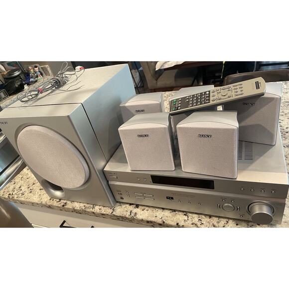 SONY STR-K660P AM/FM Stereo Receiver 5 Speakers & Remote- BUNDLE- Tested-Works!